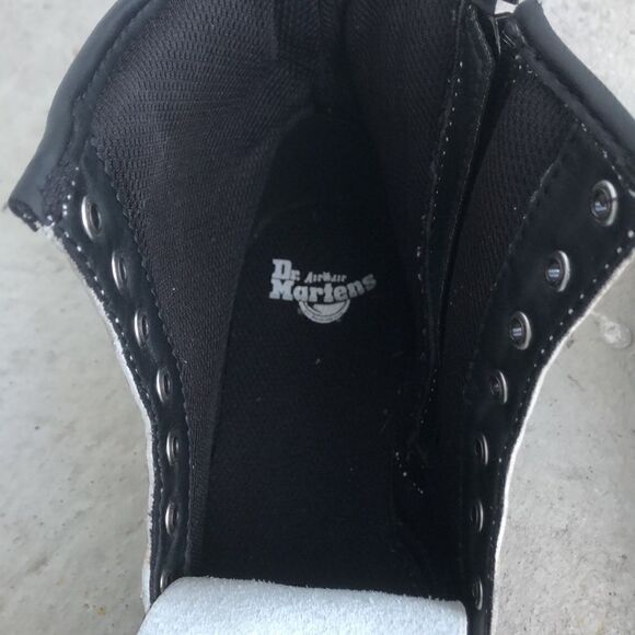 Dr Martens leather boots - Picture 4 of 7